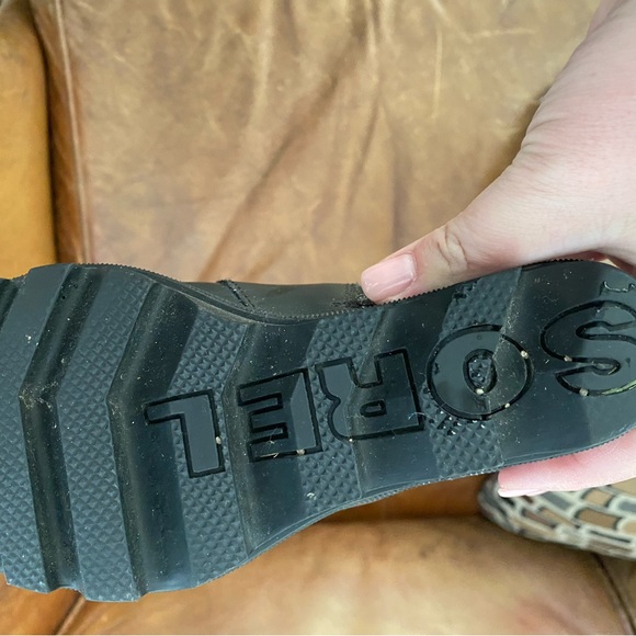 Sorel boots - Picture 1 of 4